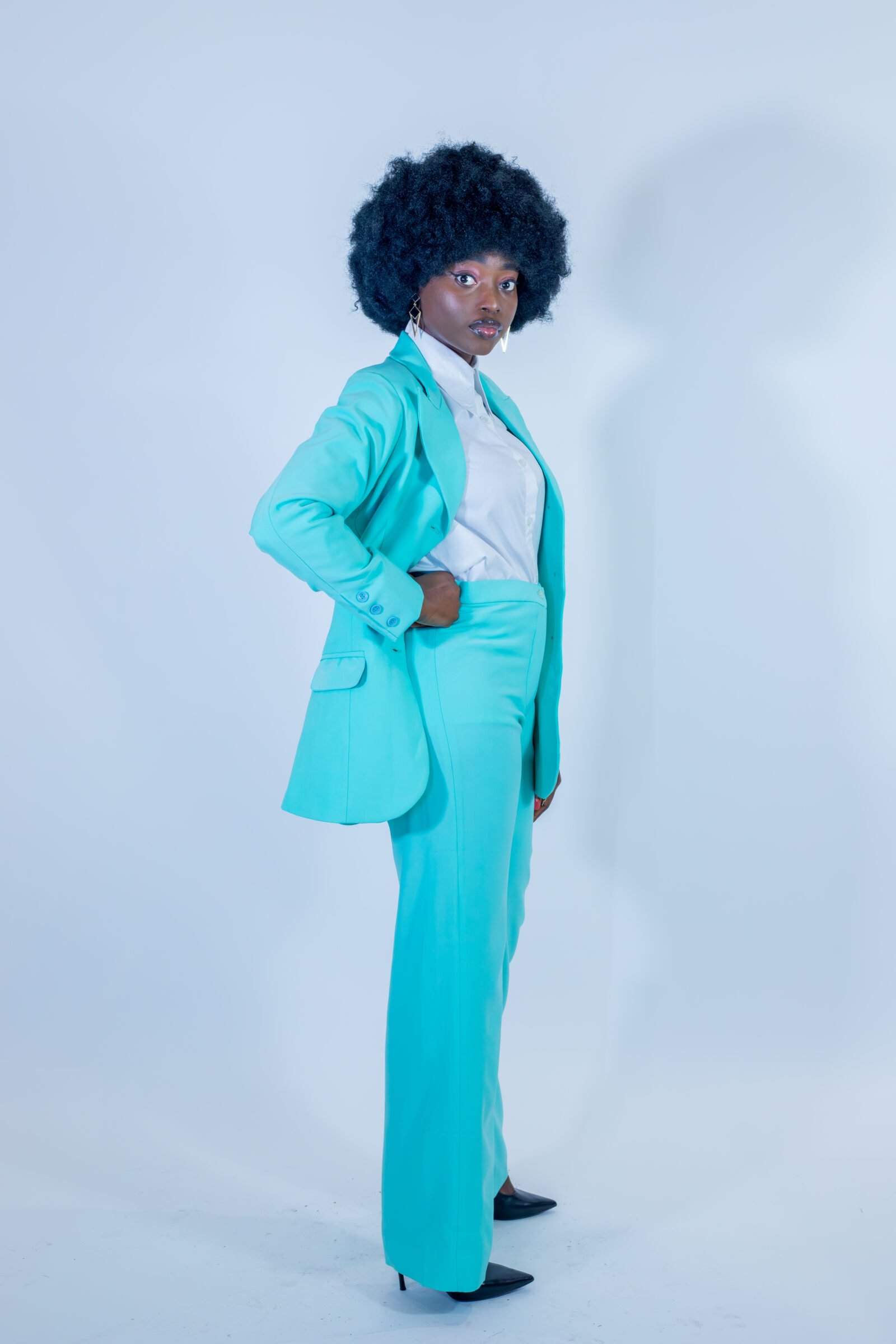 ensemble tailleur turquoise – reine damaris
