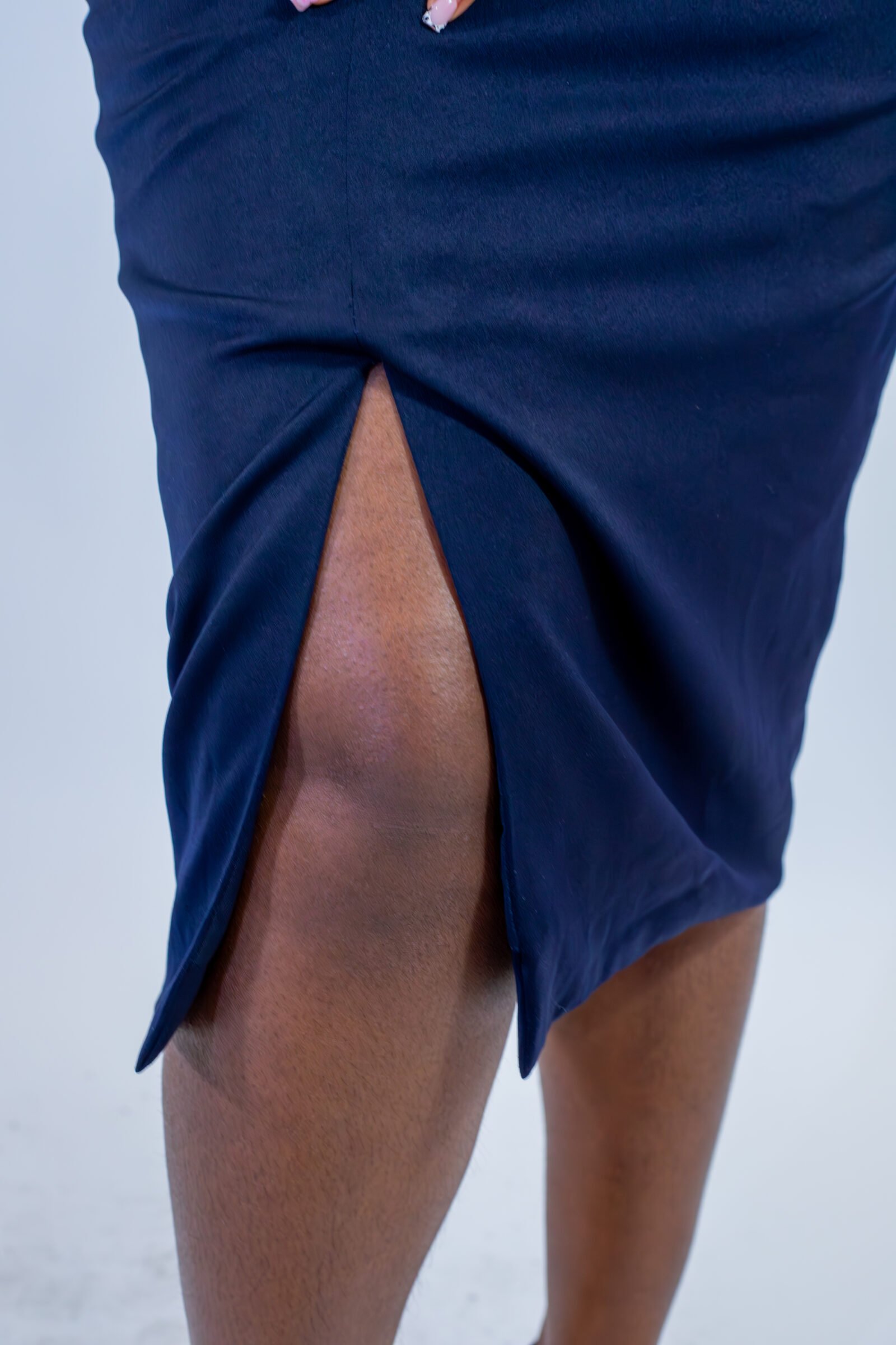 robe décolleté souverain – reine myriam